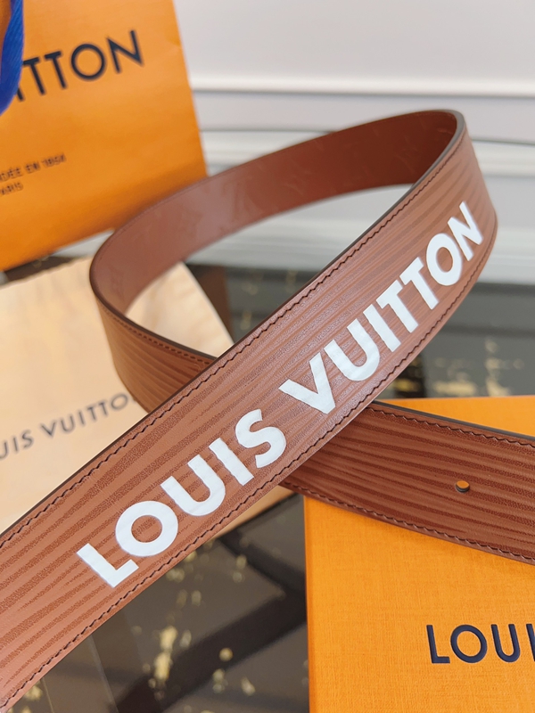 ルイヴィトンベルト素材ディテール